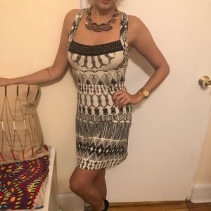 Form fitting Guess tribal dress